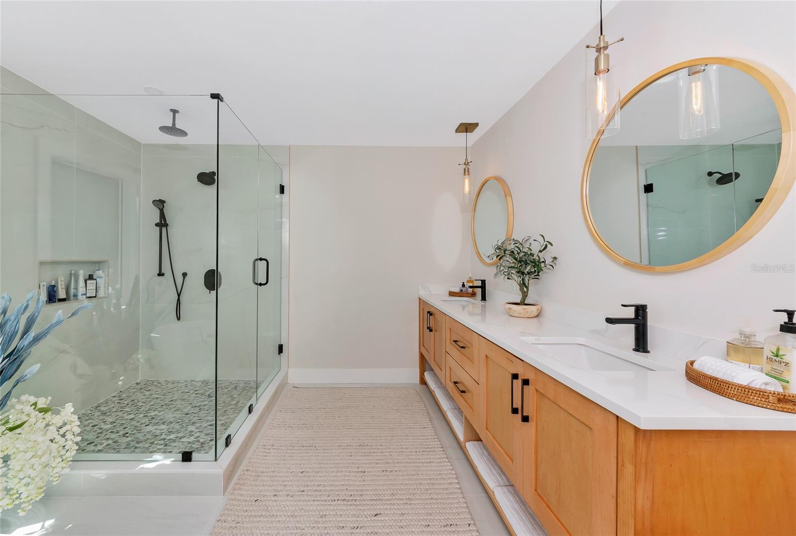 Image 24 of 83 For 1208 Oak Hammock Road