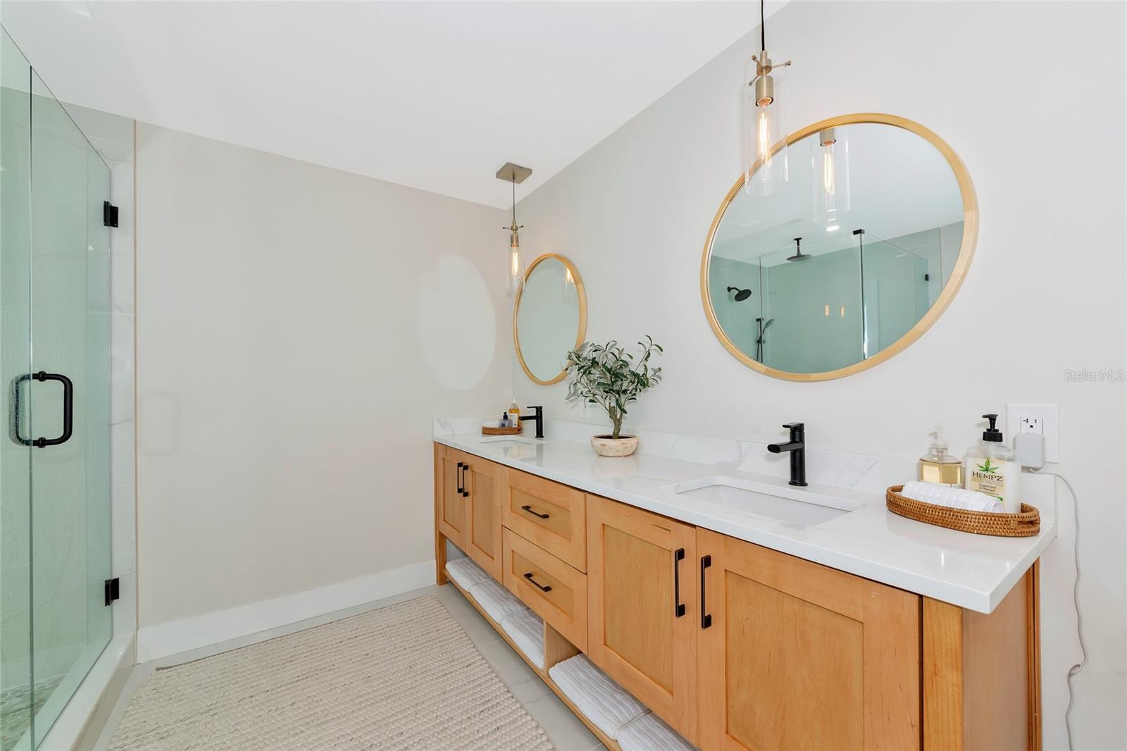 Image 26 of 83 For 1208 Oak Hammock Road