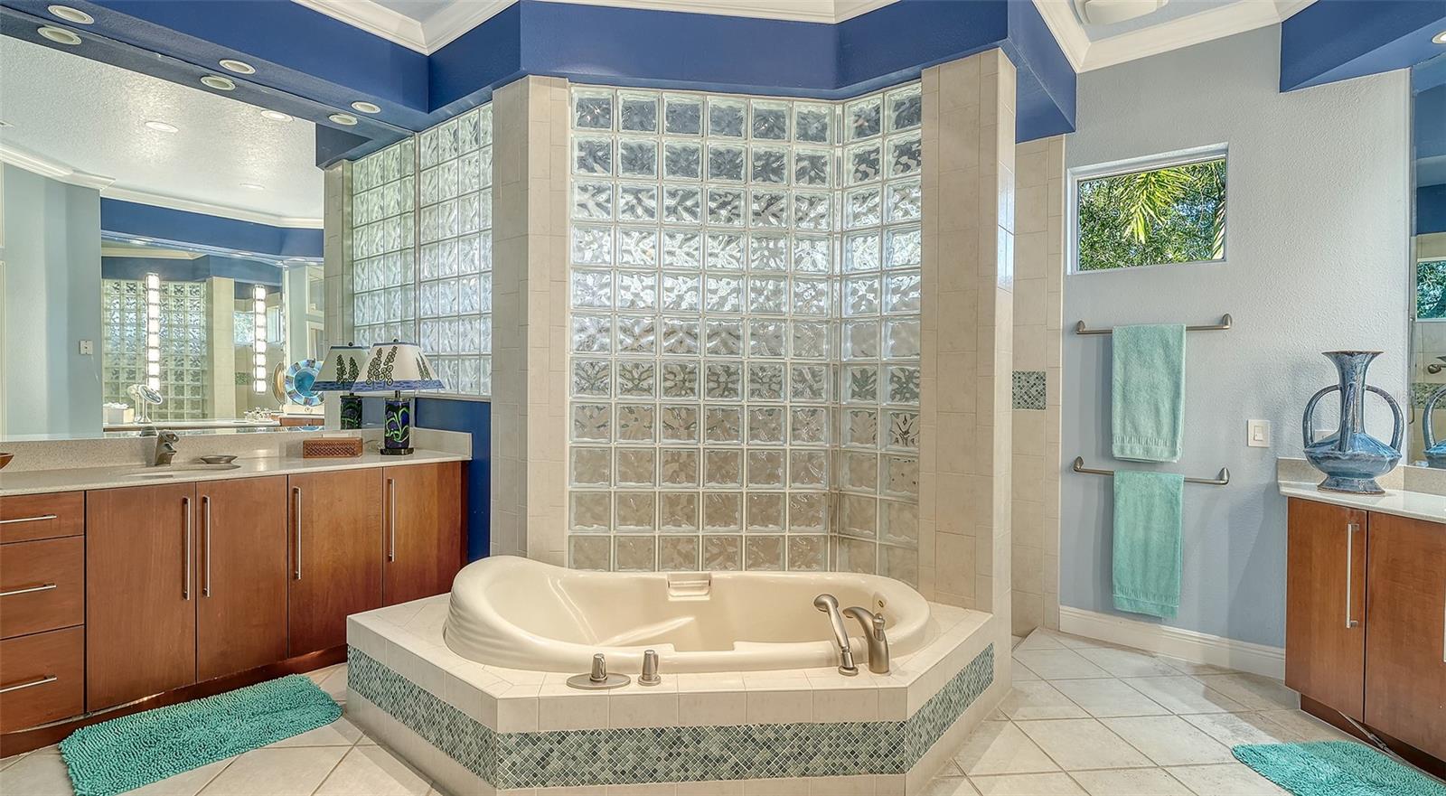 Image 23 of 52 For 7522 Conservation Court