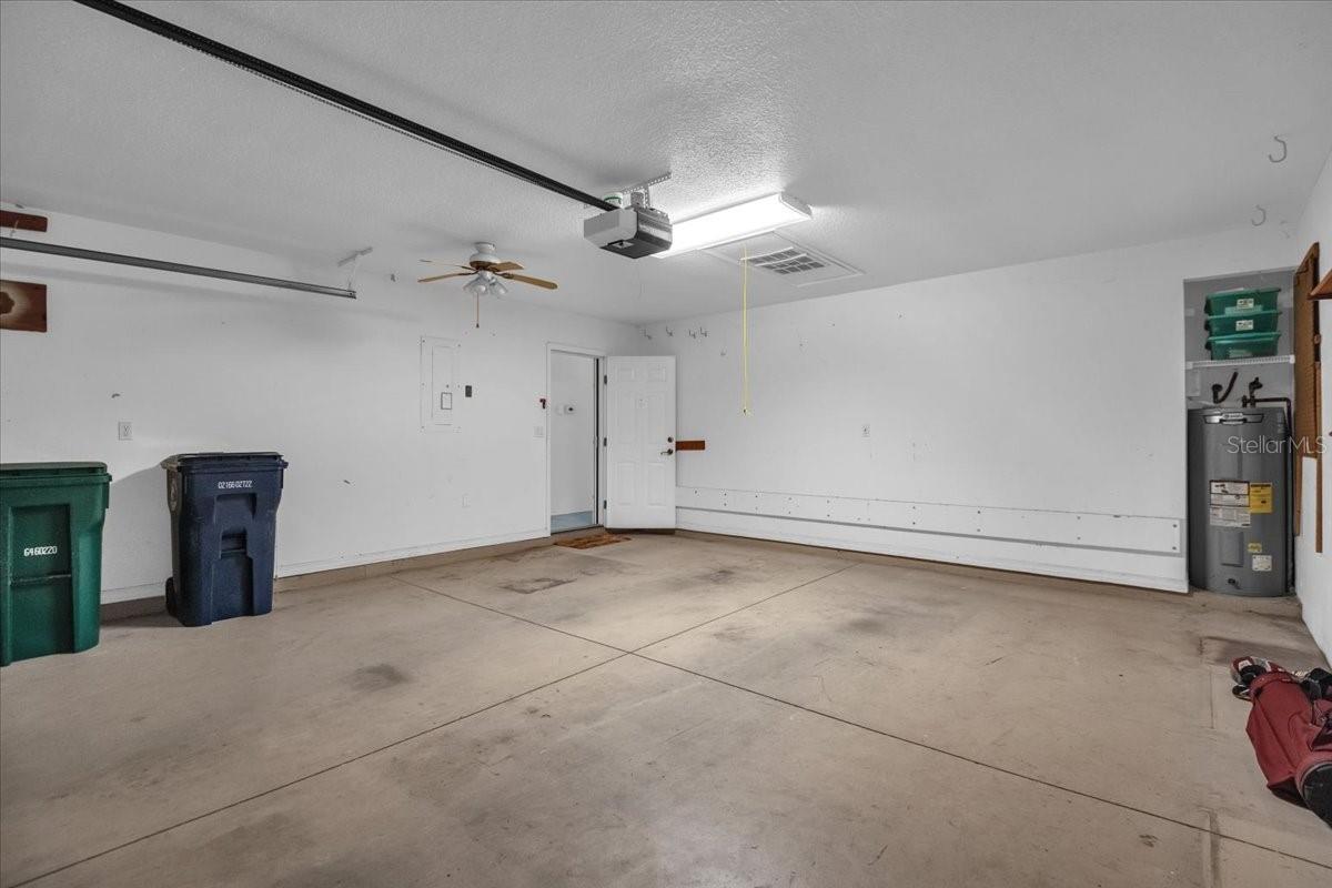 Image 15 of 23 For 3108 Live Oak Lane 21