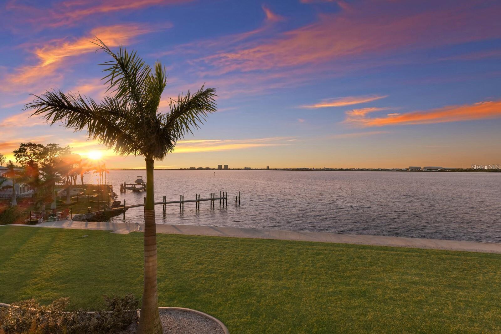 Image 14 of 76 For 208 22nd Street Court Ne