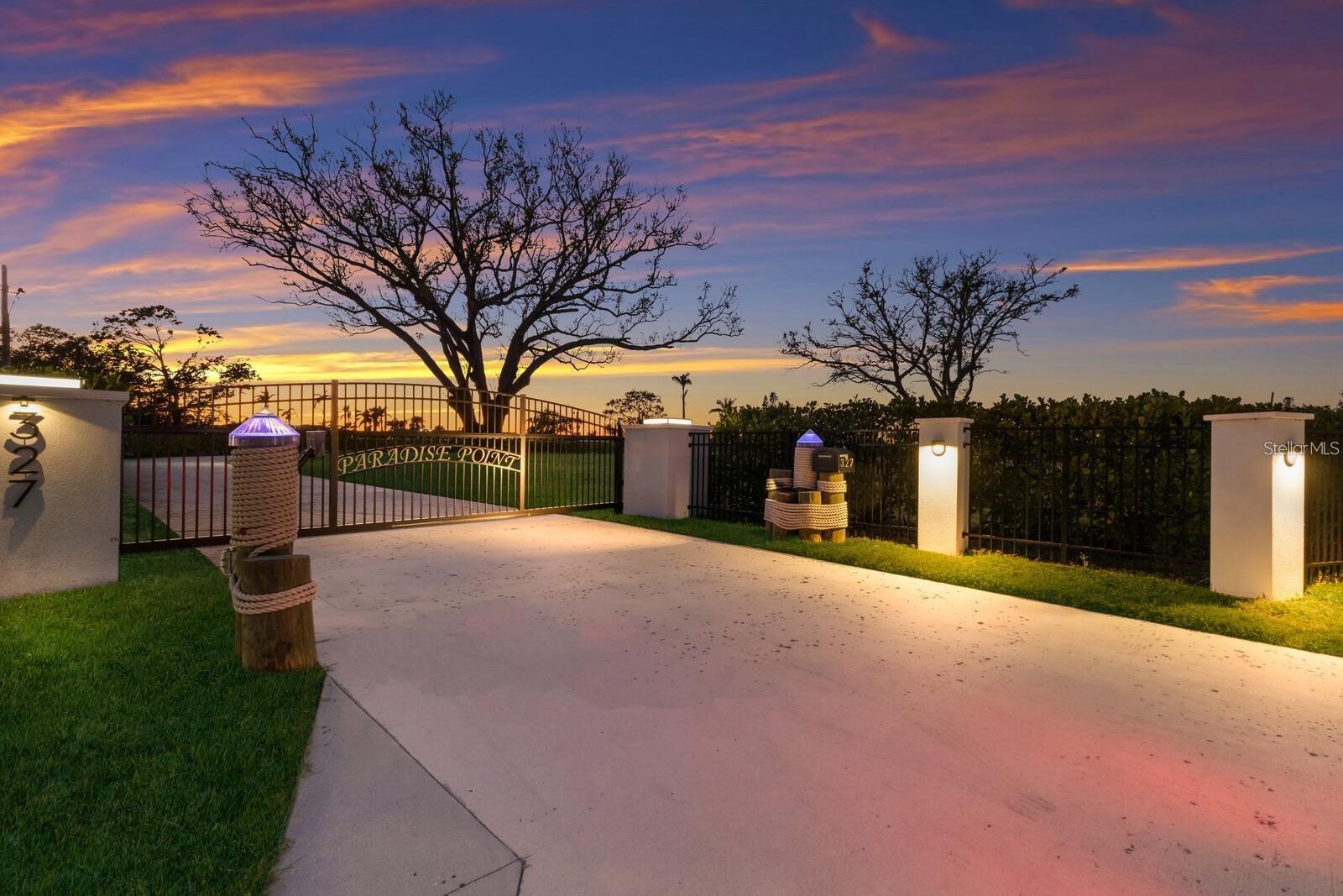 Image 2 of 76 For 208 22nd Street Court Ne