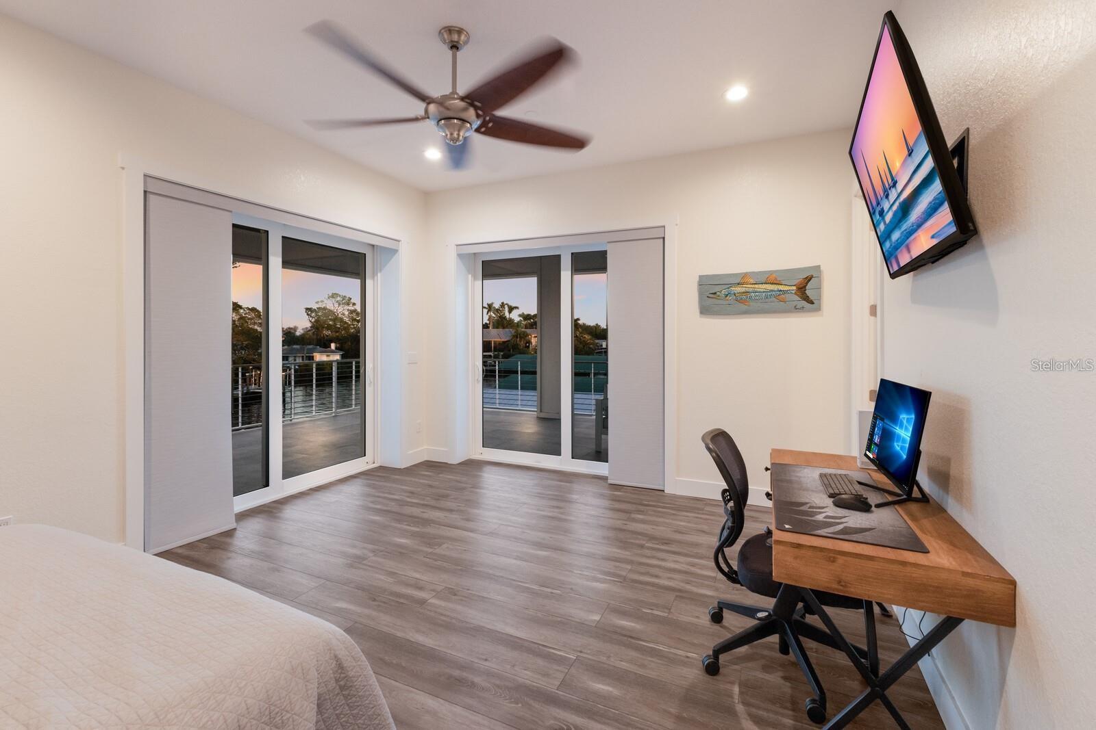 Image 29 of 76 For 208 22nd Street Court Ne