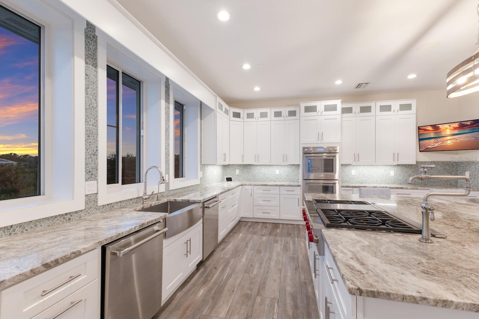 Image 35 of 76 For 208 22nd Street Court Ne