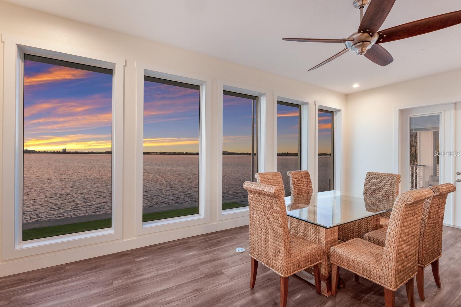 Image 44 of 76 For 208 22nd Street Court Ne