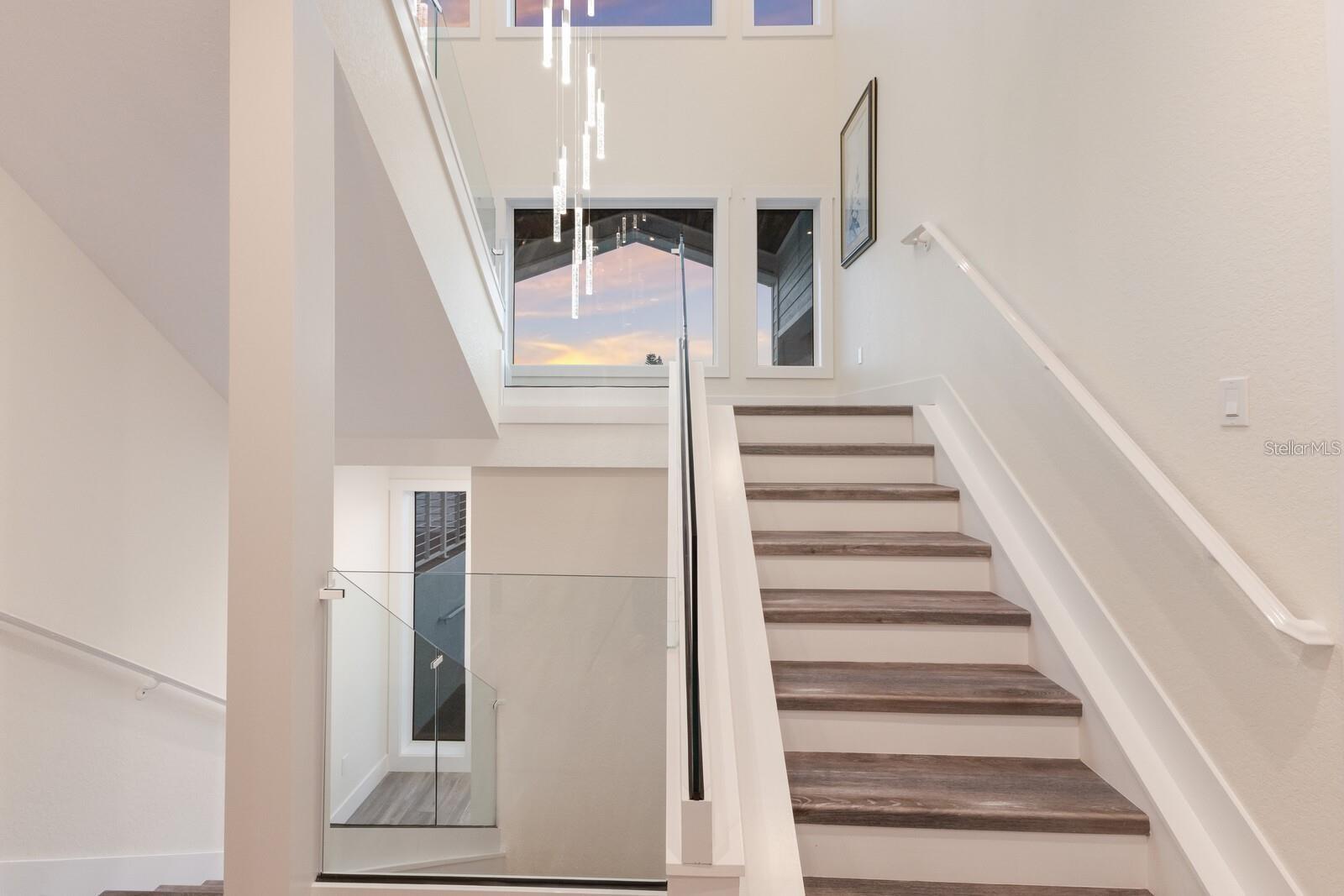 Image 48 of 76 For 208 22nd Street Court Ne