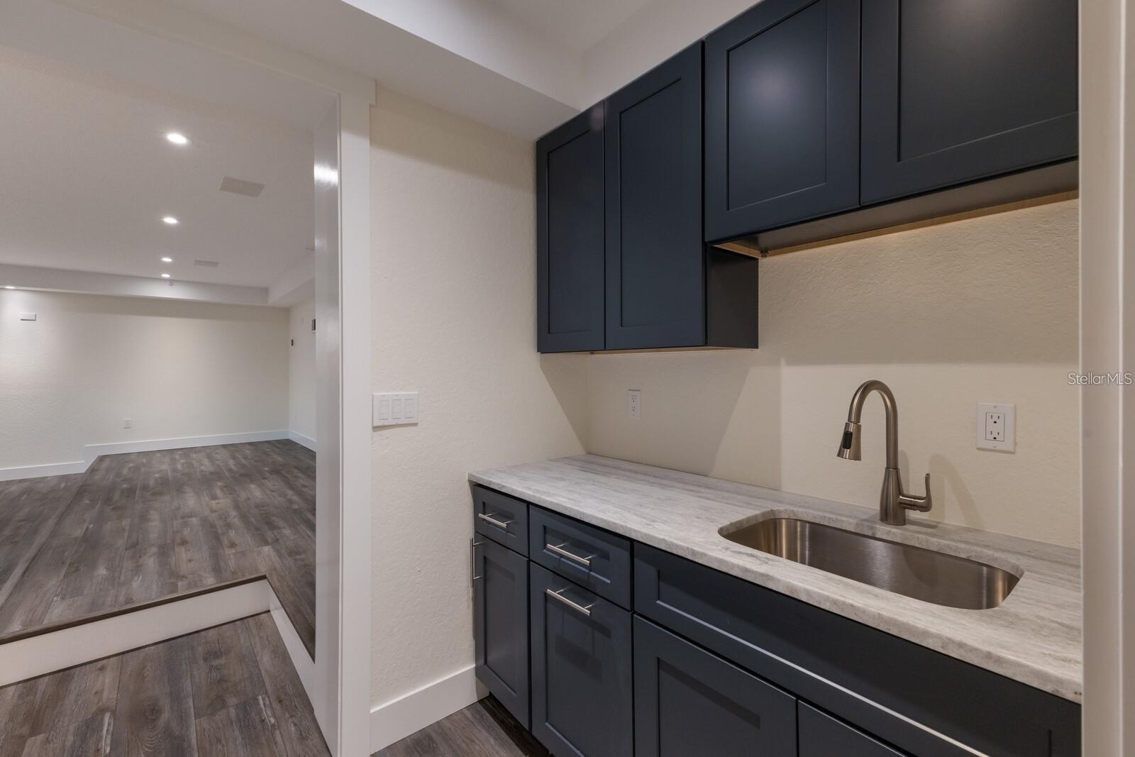 Image 63 of 76 For 208 22nd Street Court Ne