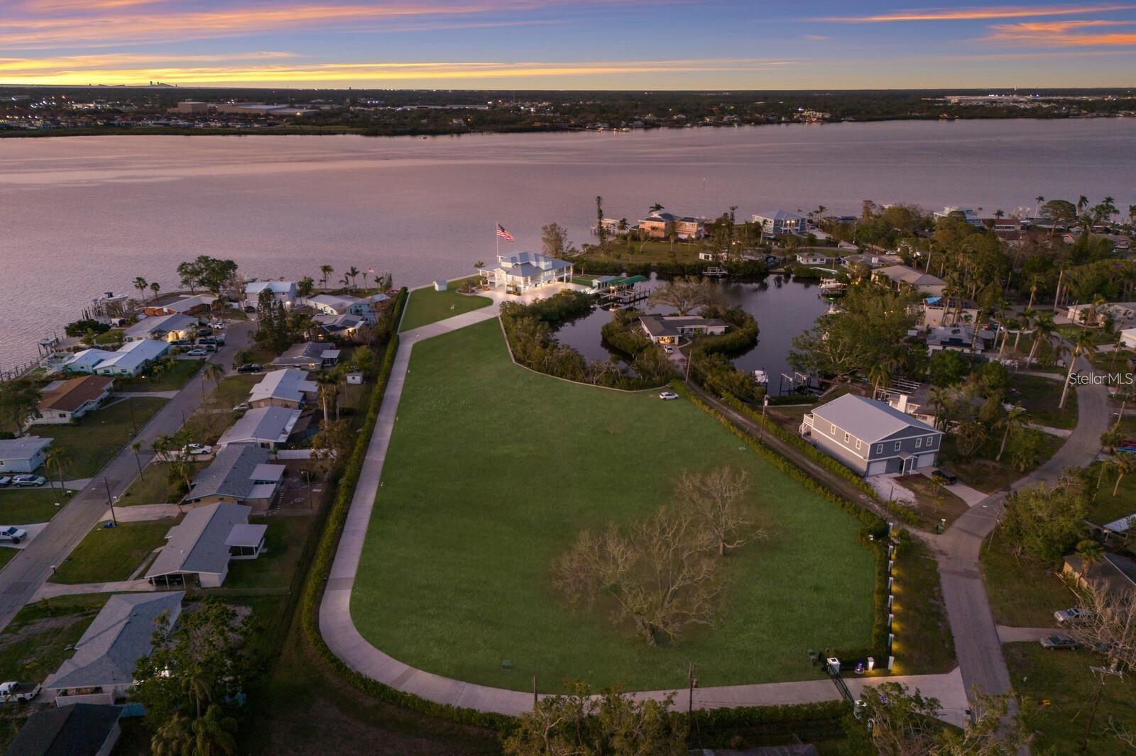 Image 69 of 76 For 208 22nd Street Court Ne