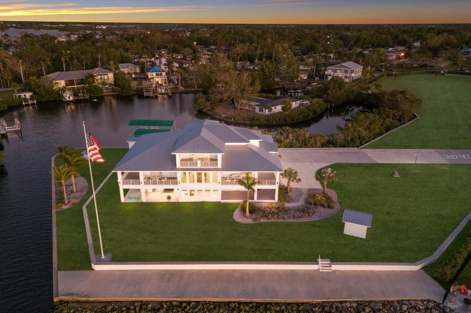 Image 70 of 76 For 208 22nd Street Court Ne