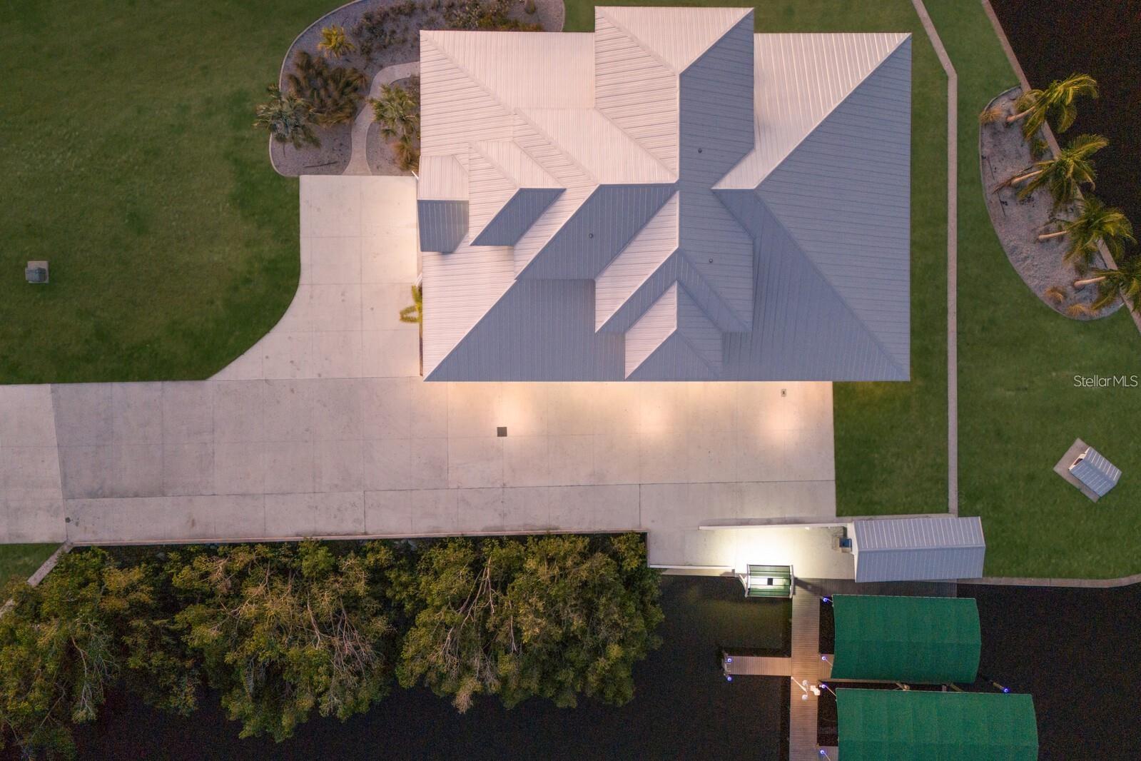 Image 74 of 76 For 208 22nd Street Court Ne