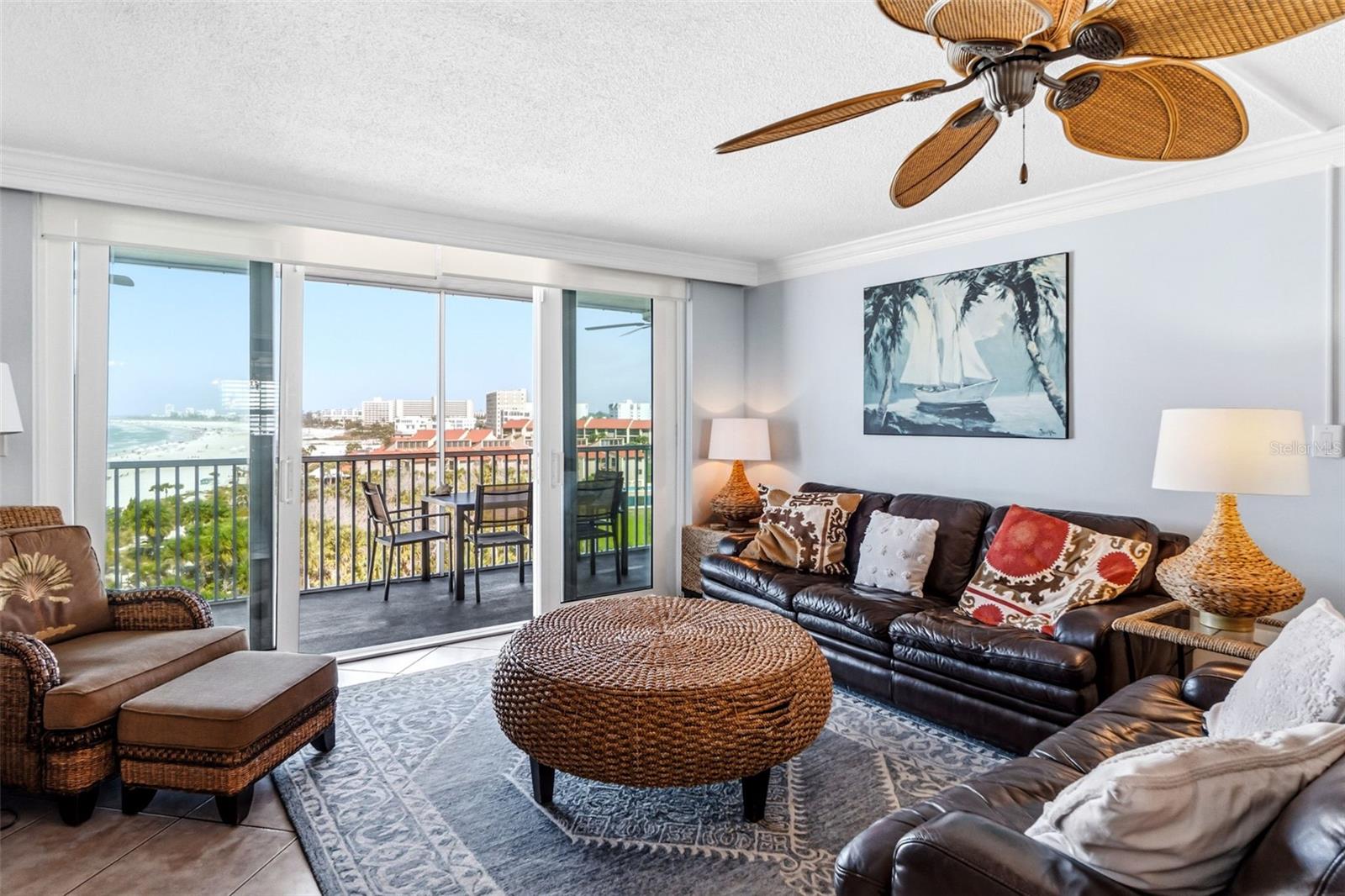 Image 18 of 49 For 6300 Midnight Pass Road 708