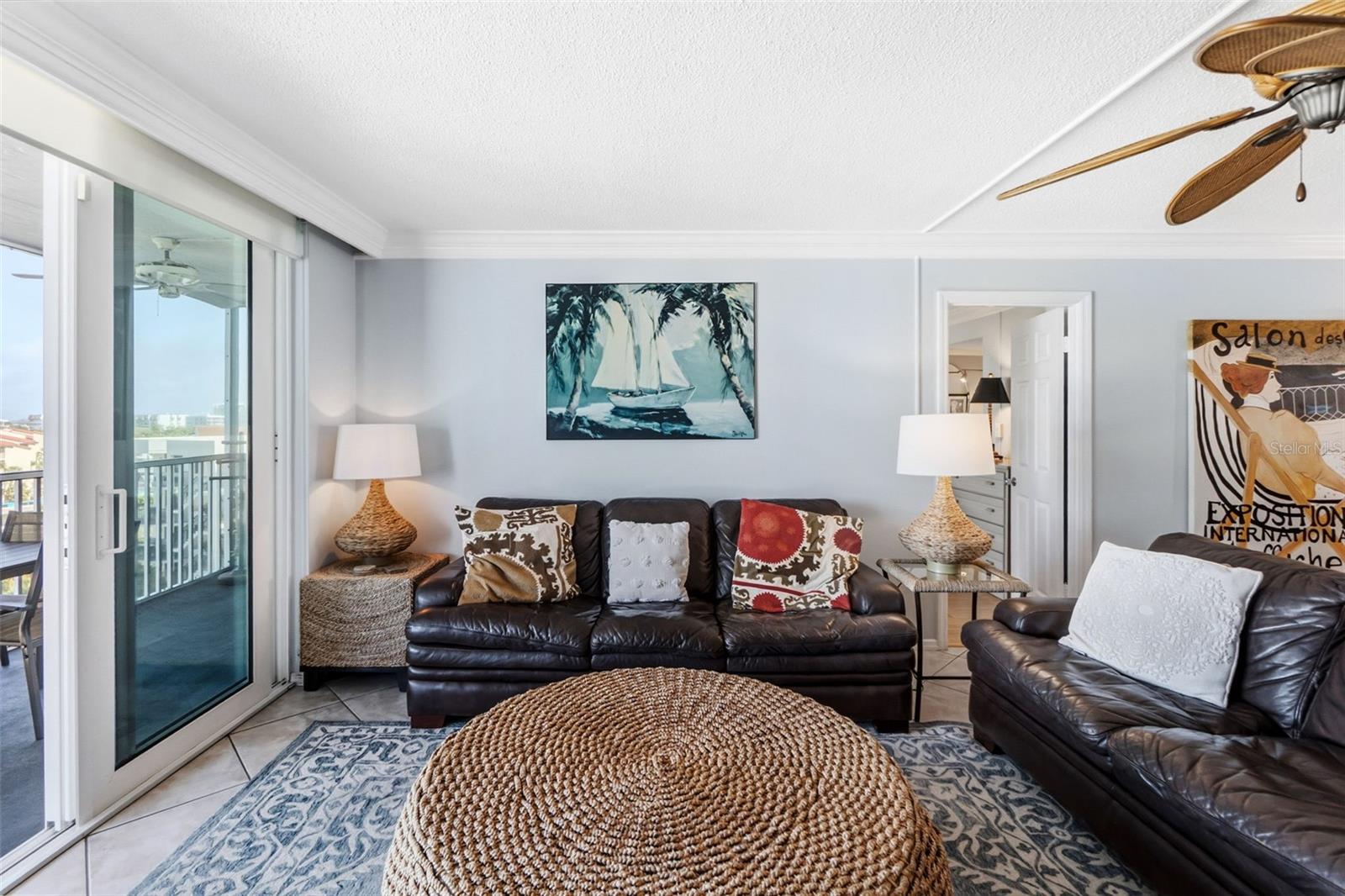 Image 19 of 49 For 6300 Midnight Pass Road 708