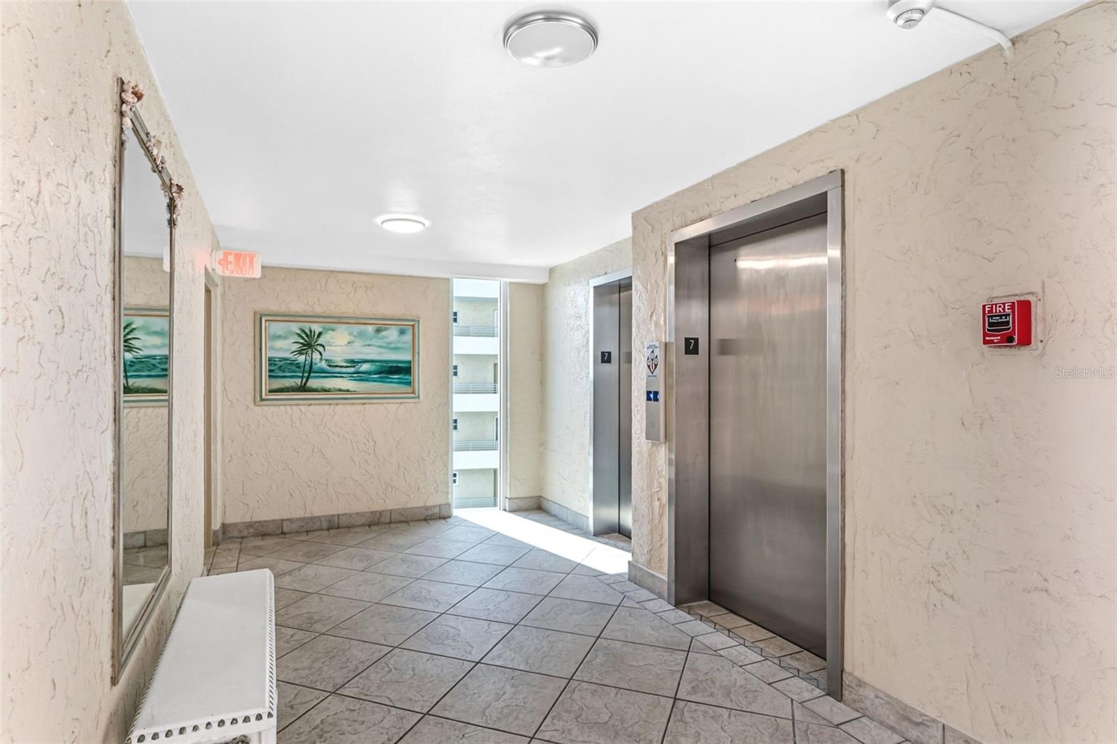 Image 41 of 49 For 6300 Midnight Pass Road 708