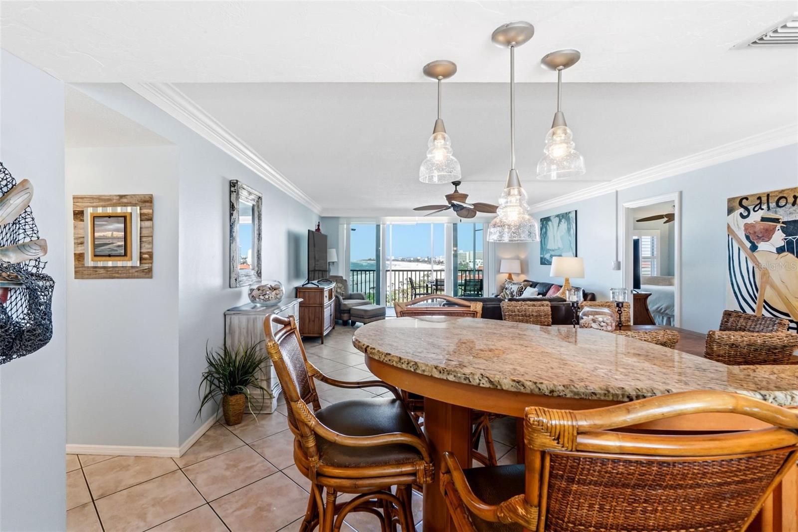 Image 6 of 49 For 6300 Midnight Pass Road 708