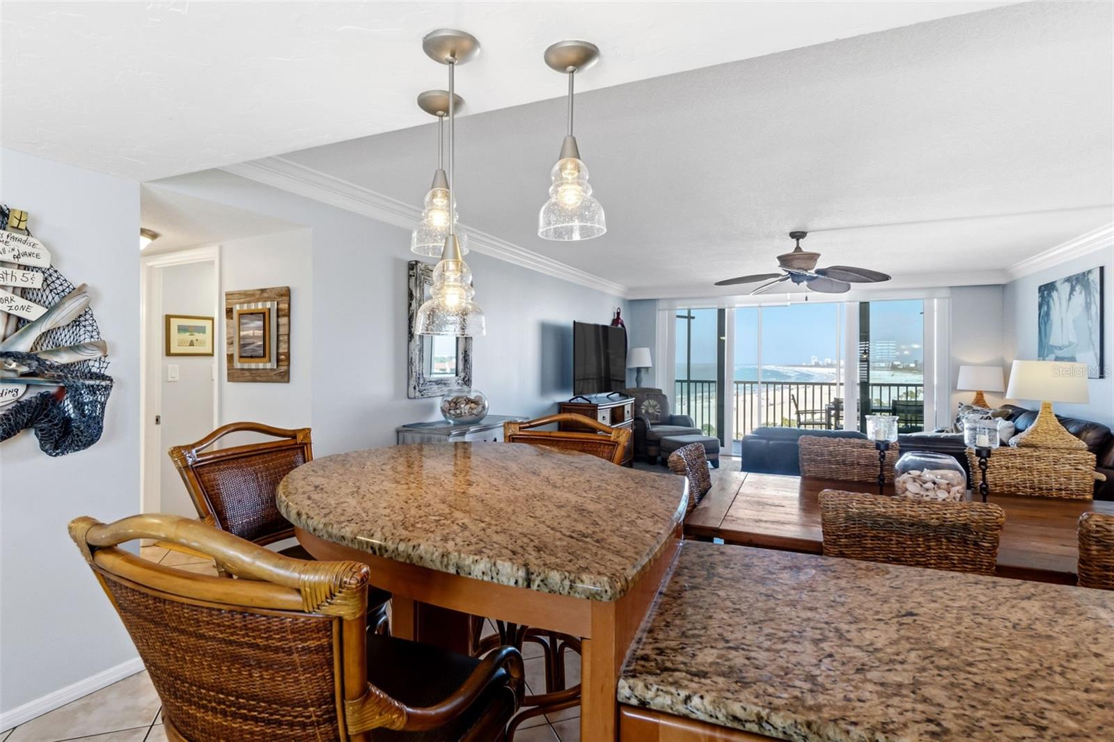 Image 7 of 49 For 6300 Midnight Pass Road 708