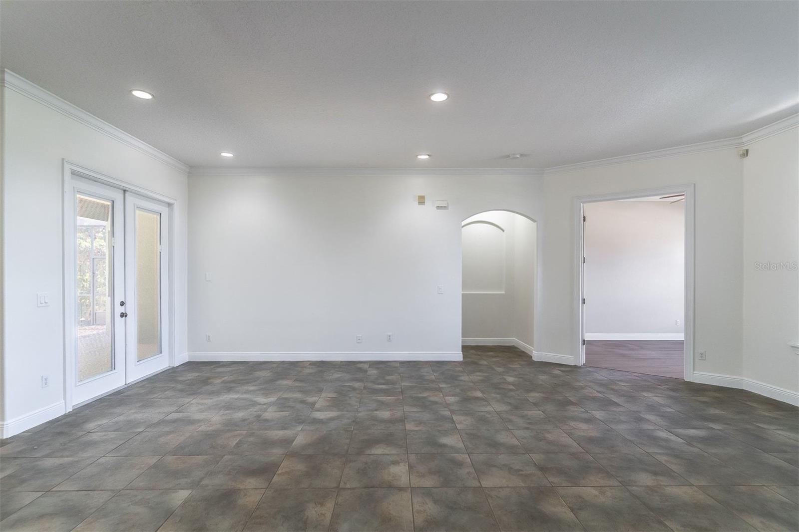 Image 14 of 43 For 16846 Florence View Drive