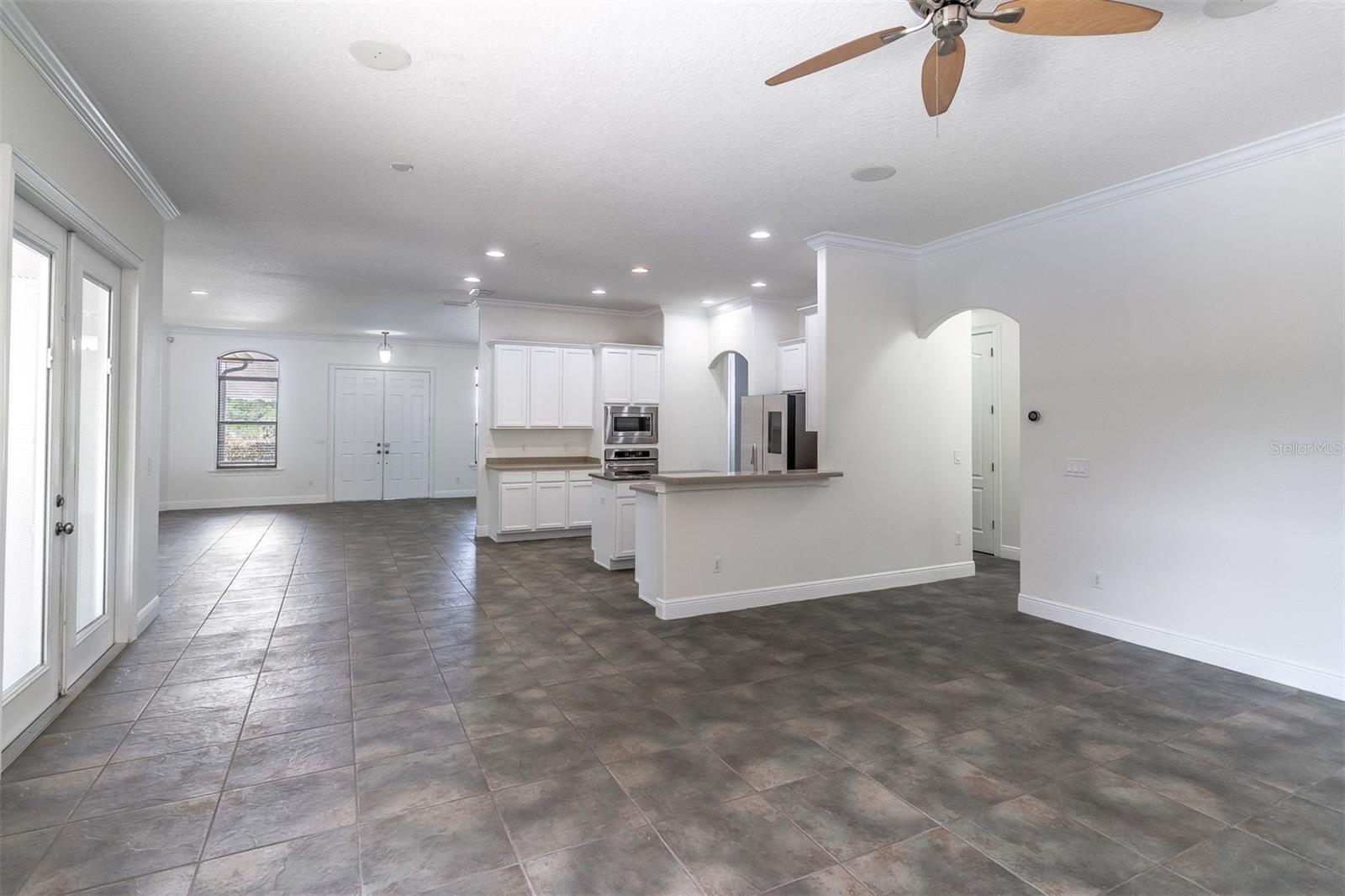 Image 16 of 43 For 16846 Florence View Drive