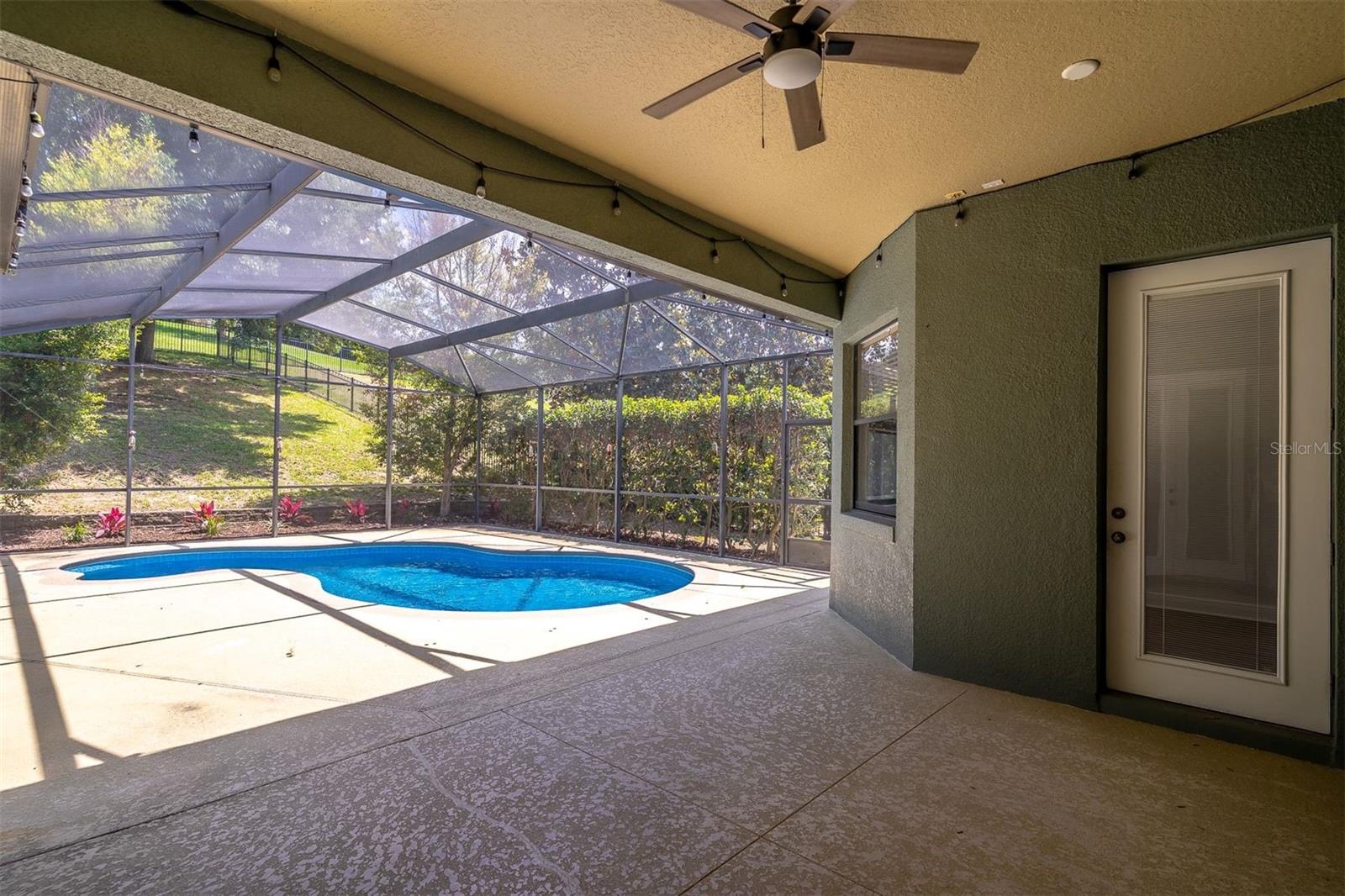 Image 33 of 43 For 16846 Florence View Drive