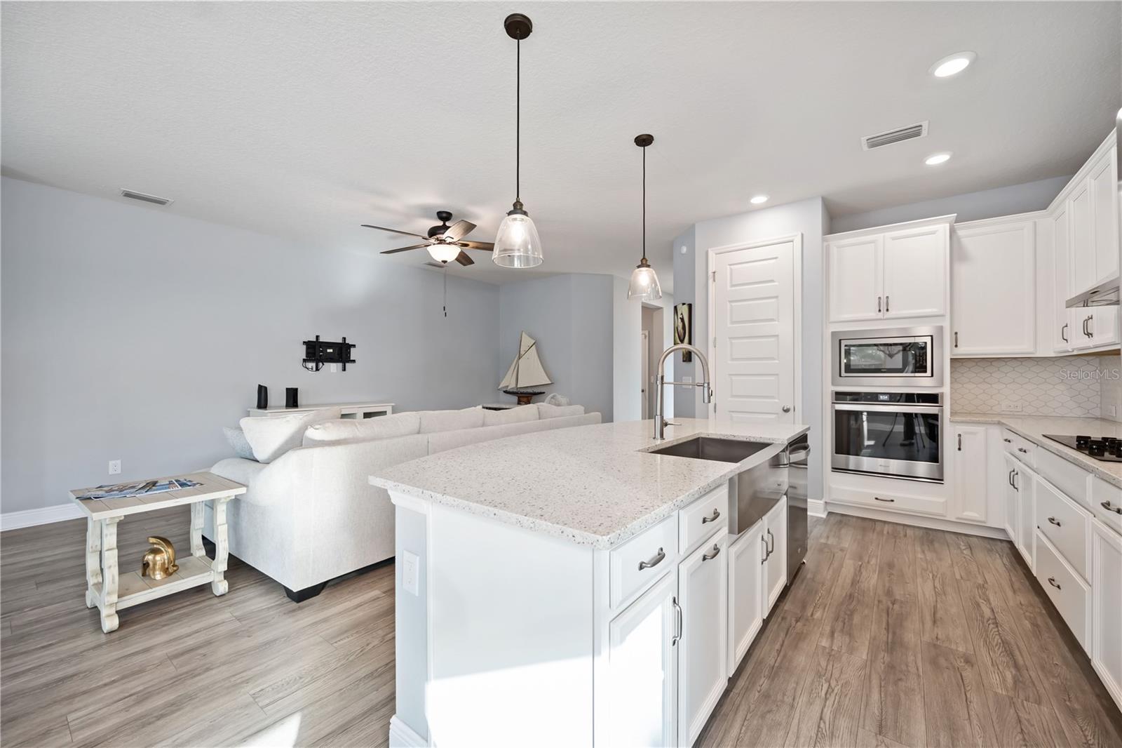 Image 16 of 65 For 3926 Sunshine Pine Avenue