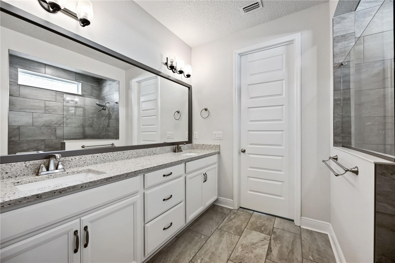 Image 28 of 65 For 3926 Sunshine Pine Avenue