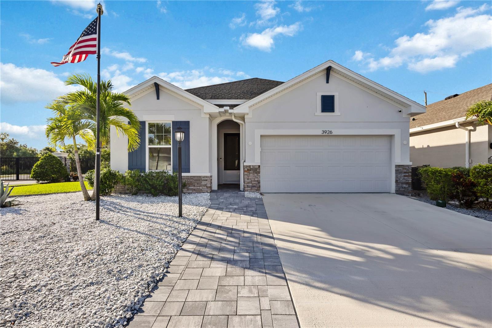 Image 3 of 65 For 3926 Sunshine Pine Avenue