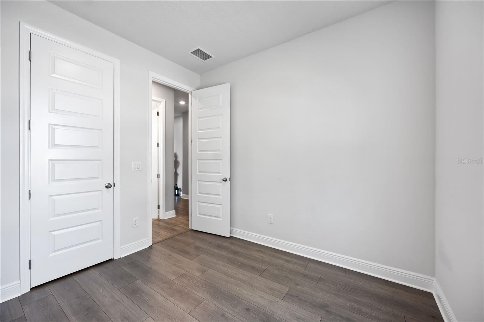 Image 34 of 65 For 3926 Sunshine Pine Avenue