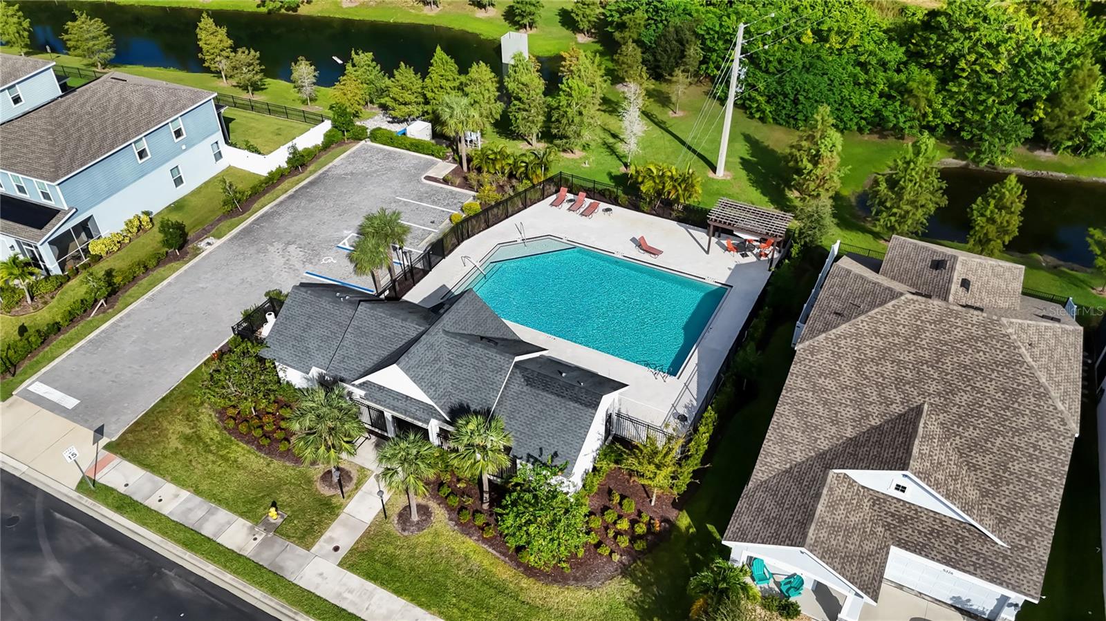 Image 61 of 65 For 3926 Sunshine Pine Avenue