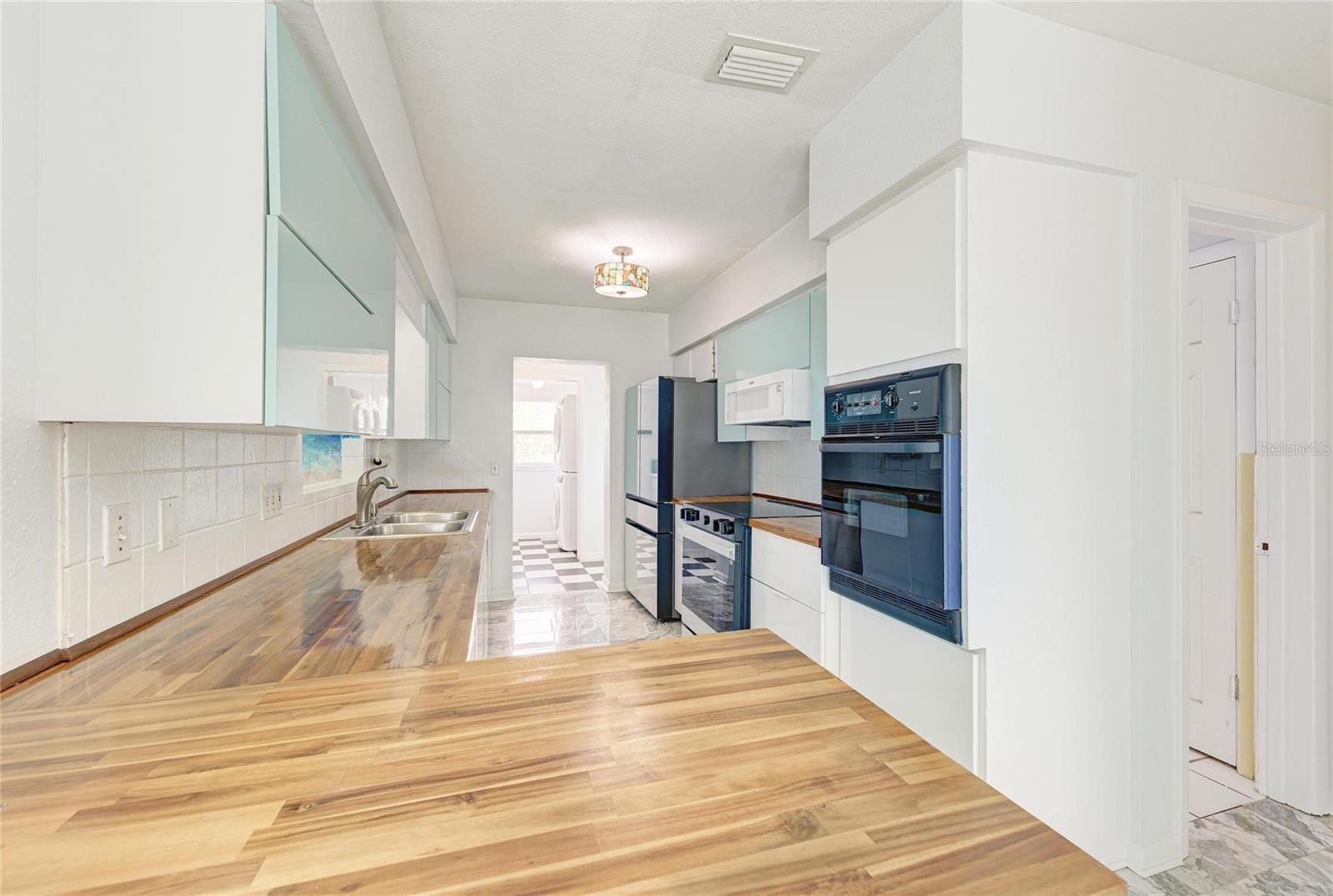 Image 17 of 76 For 6311 2nd Avenue W