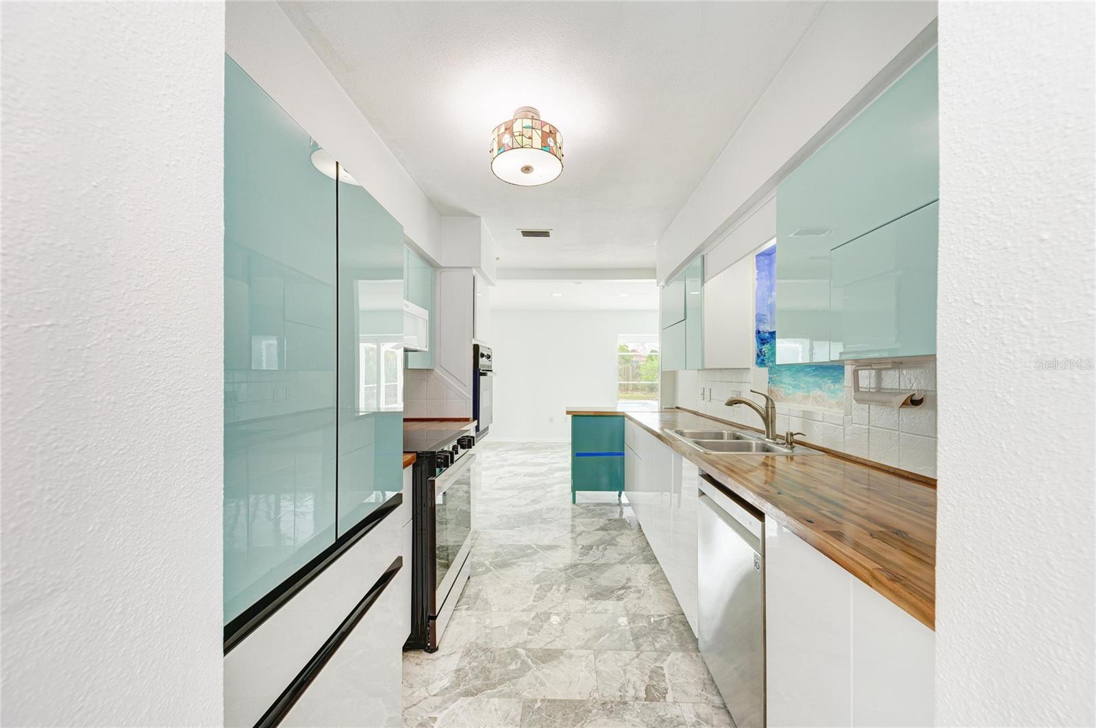 Image 20 of 76 For 6311 2nd Avenue W