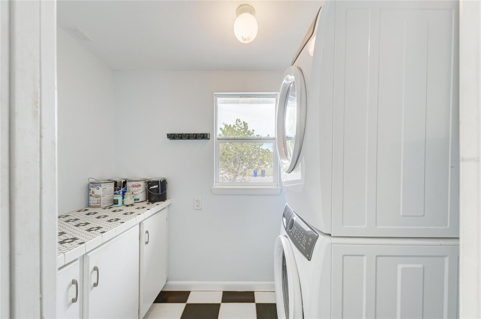 Image 23 of 76 For 6311 2nd Avenue W