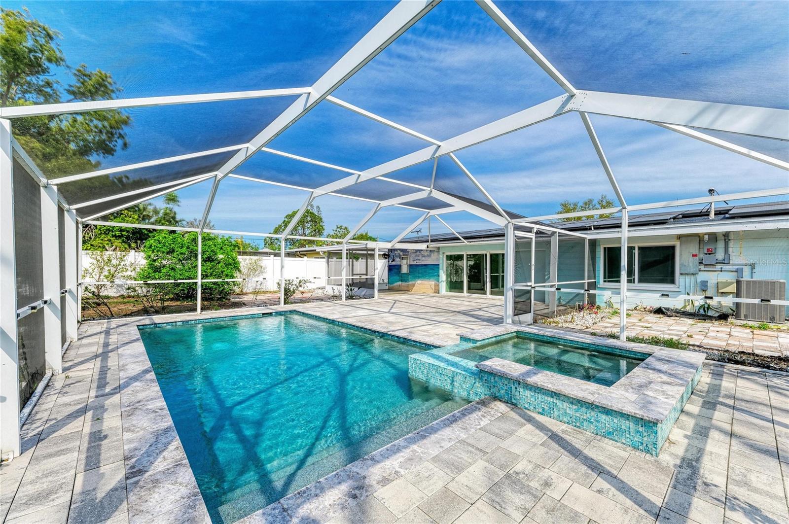 Image 50 of 76 For 6311 2nd Avenue W