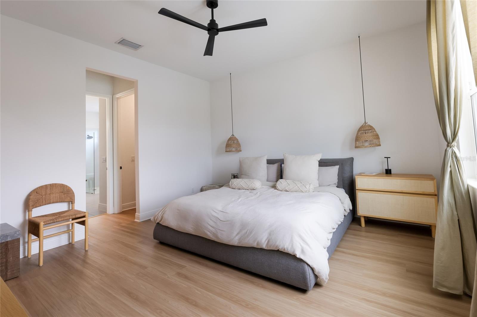 Image 24 of 52 For 4238 Sea Marsh Place