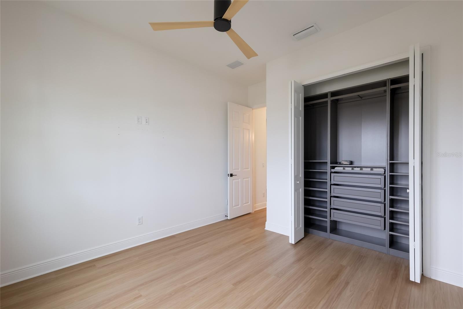 Image 38 of 52 For 4238 Sea Marsh Place