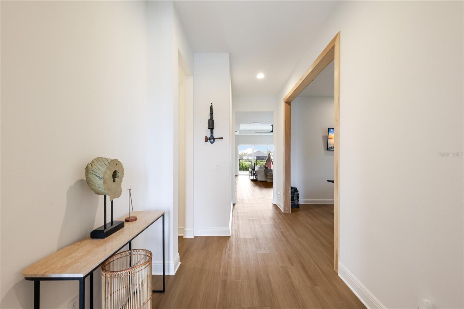 Image 7 of 52 For 4238 Sea Marsh Place