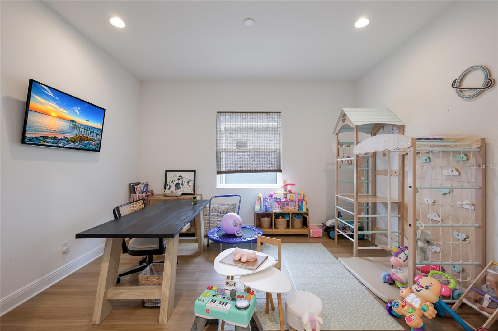 Image 8 of 52 For 4238 Sea Marsh Place