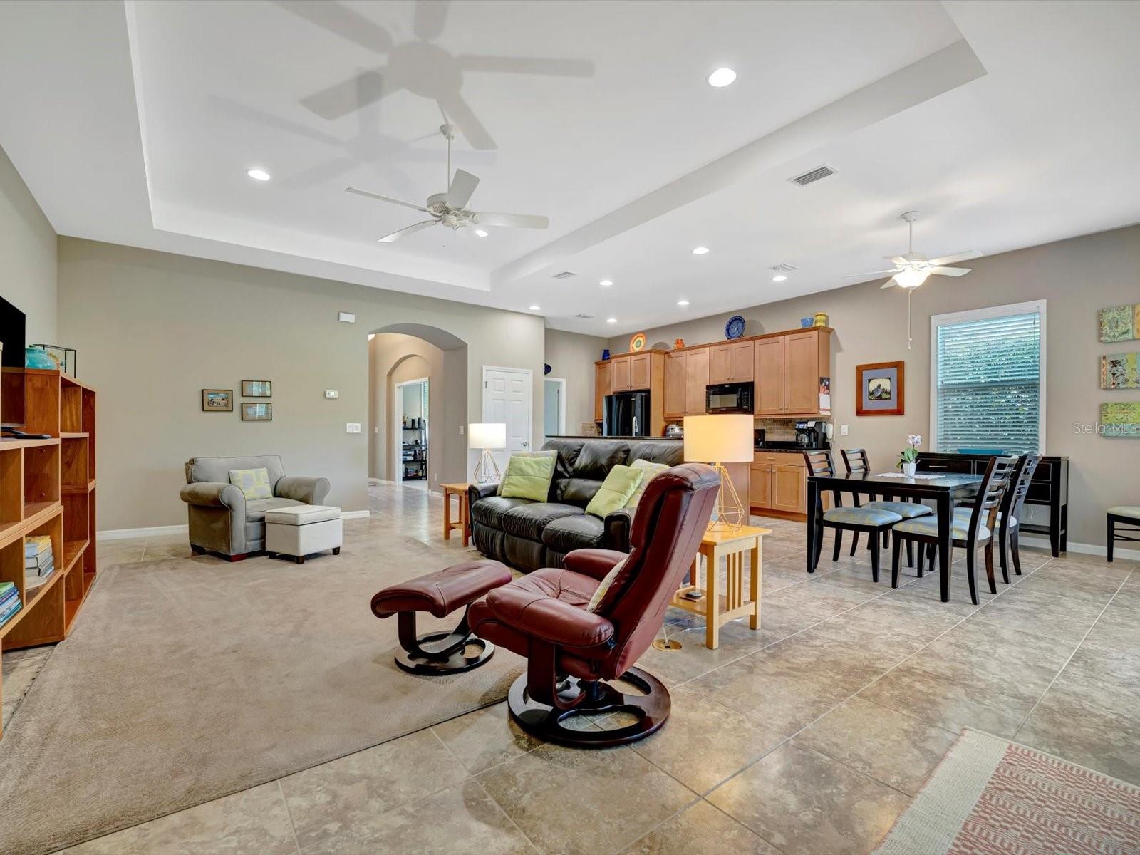 Image 12 of 51 For 5009 Lake Overlook Avenue