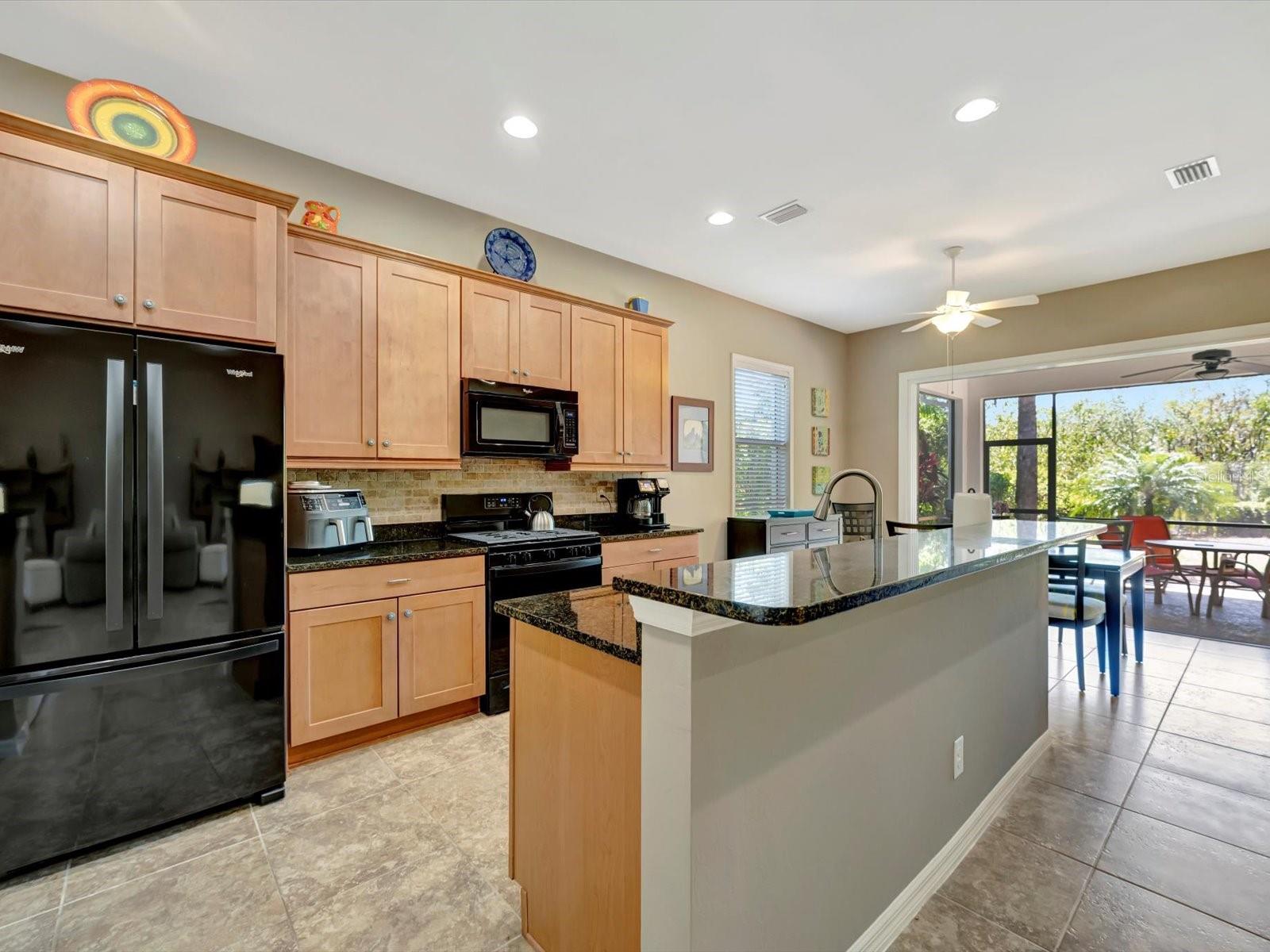 Image 14 of 51 For 5009 Lake Overlook Avenue