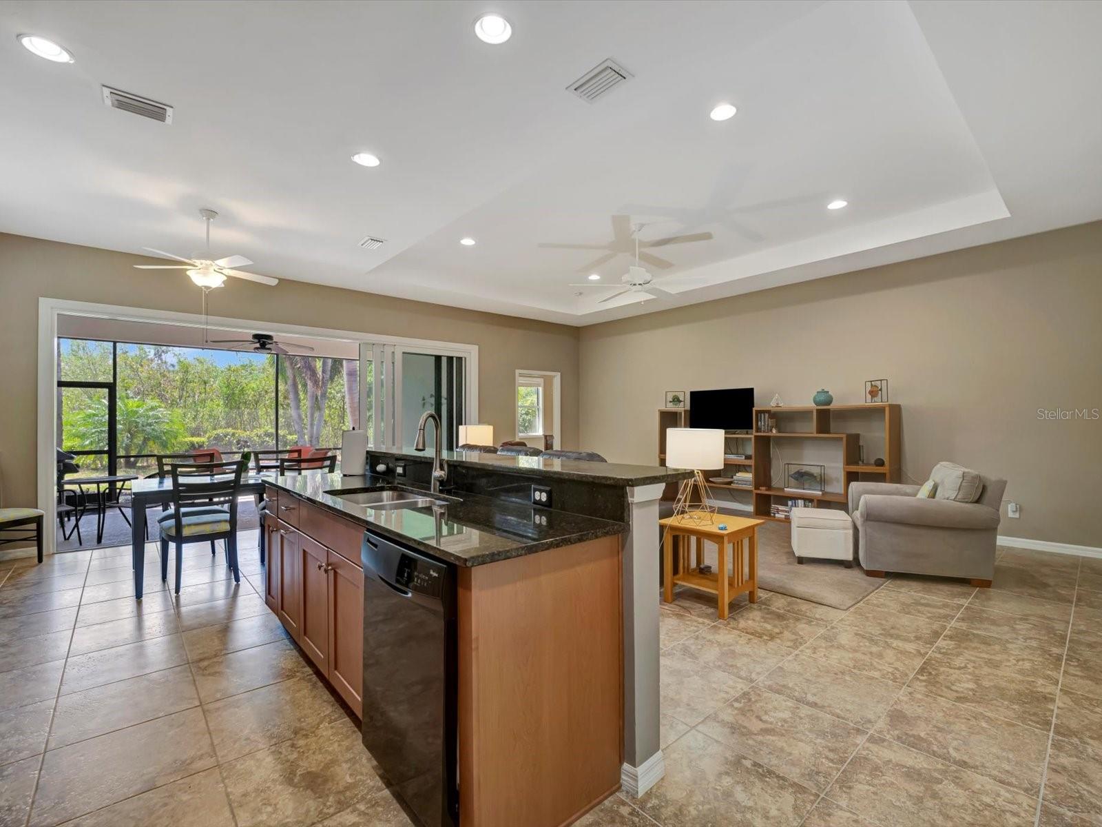 Image 16 of 51 For 5009 Lake Overlook Avenue