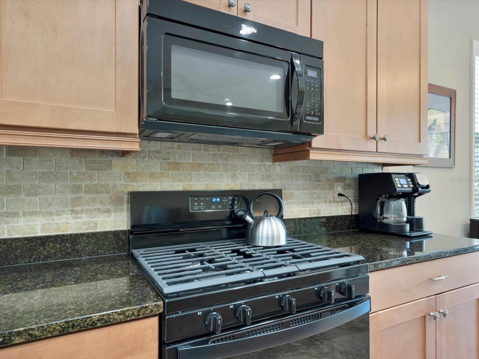 Image 17 of 51 For 5009 Lake Overlook Avenue