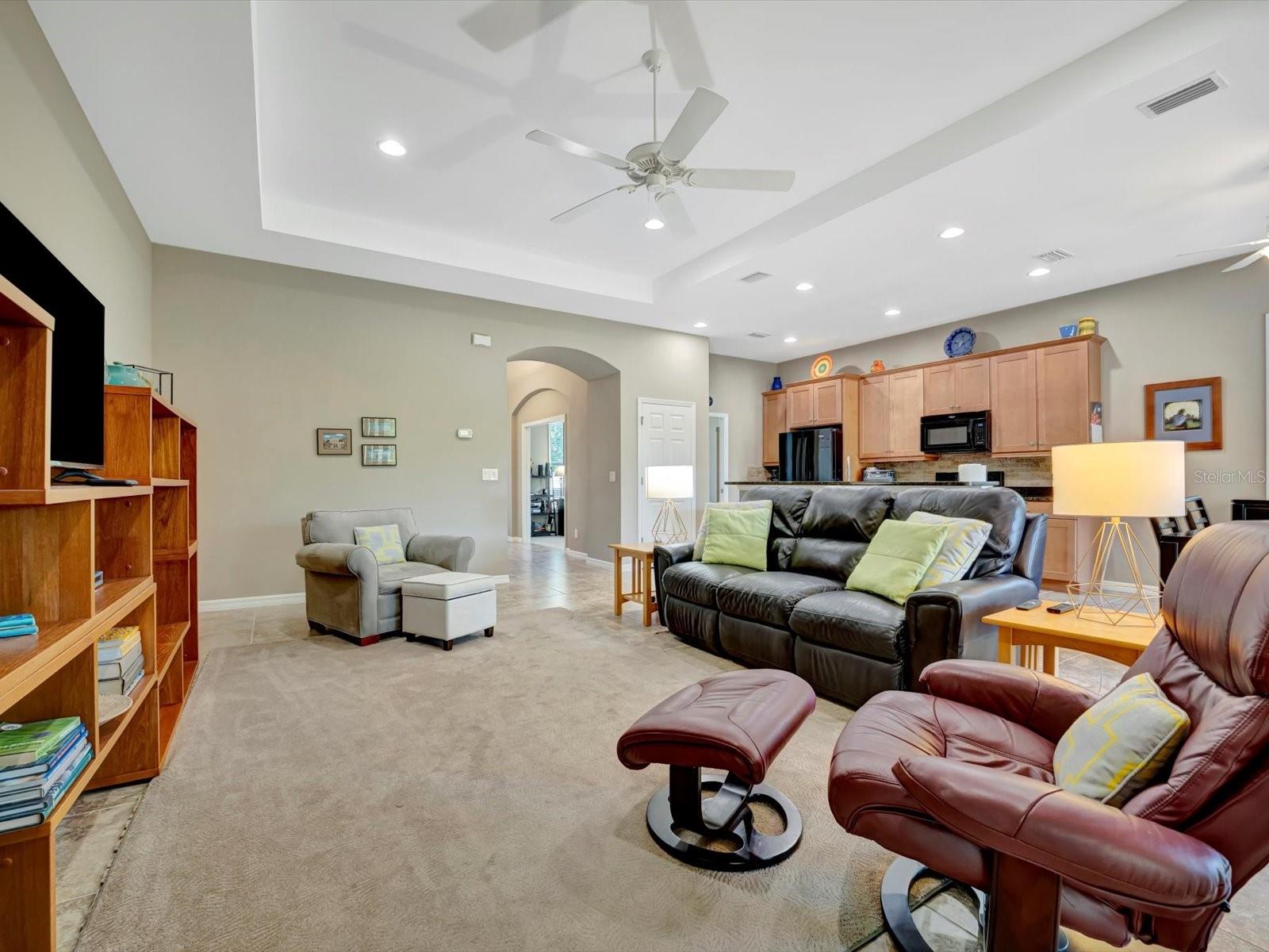 Image 9 of 51 For 5009 Lake Overlook Avenue