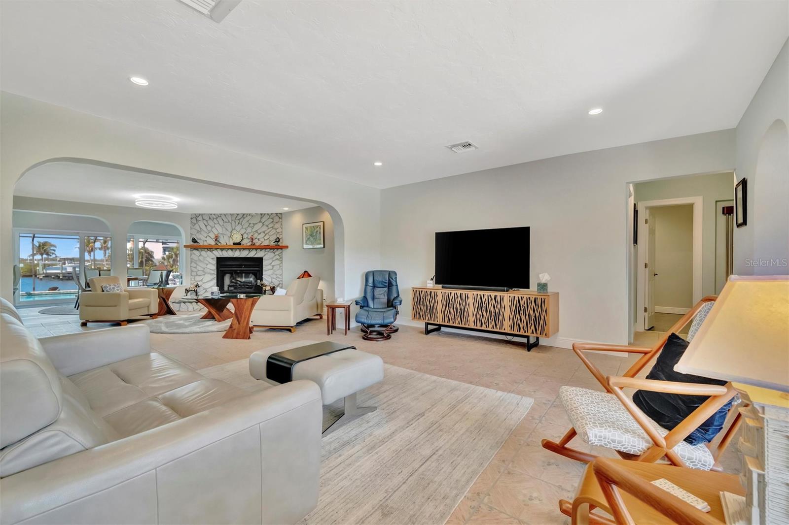 Image 10 of 83 For 5403 Palmetto Point Drive