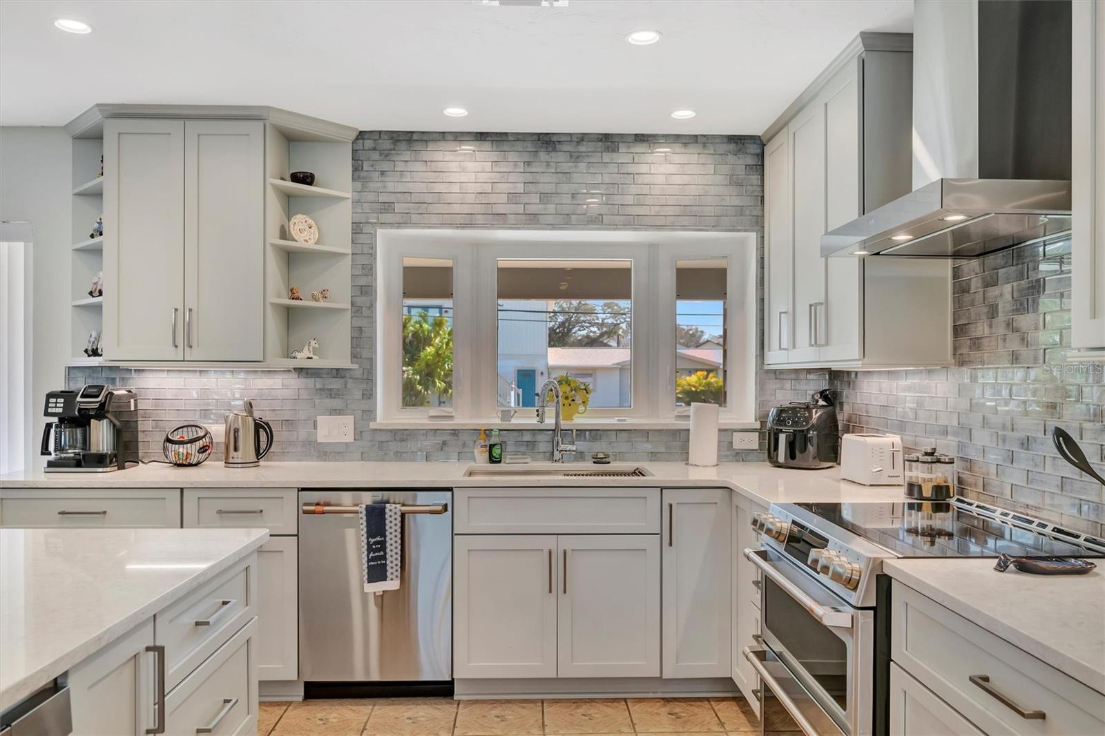 Image 20 of 83 For 5403 Palmetto Point Drive