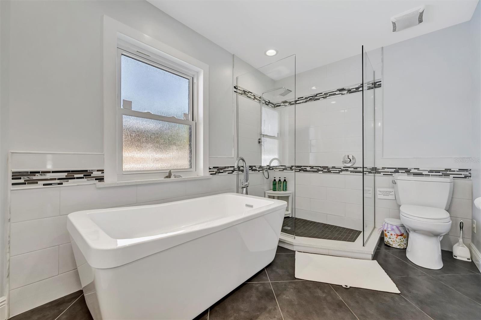 Image 46 of 83 For 5403 Palmetto Point Drive