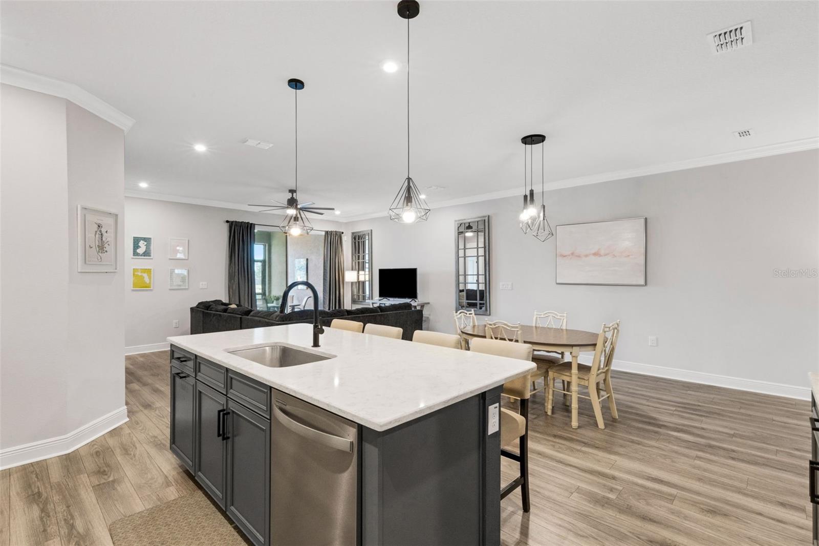 Image 14 of 74 For 19298 Blue Pond Drive