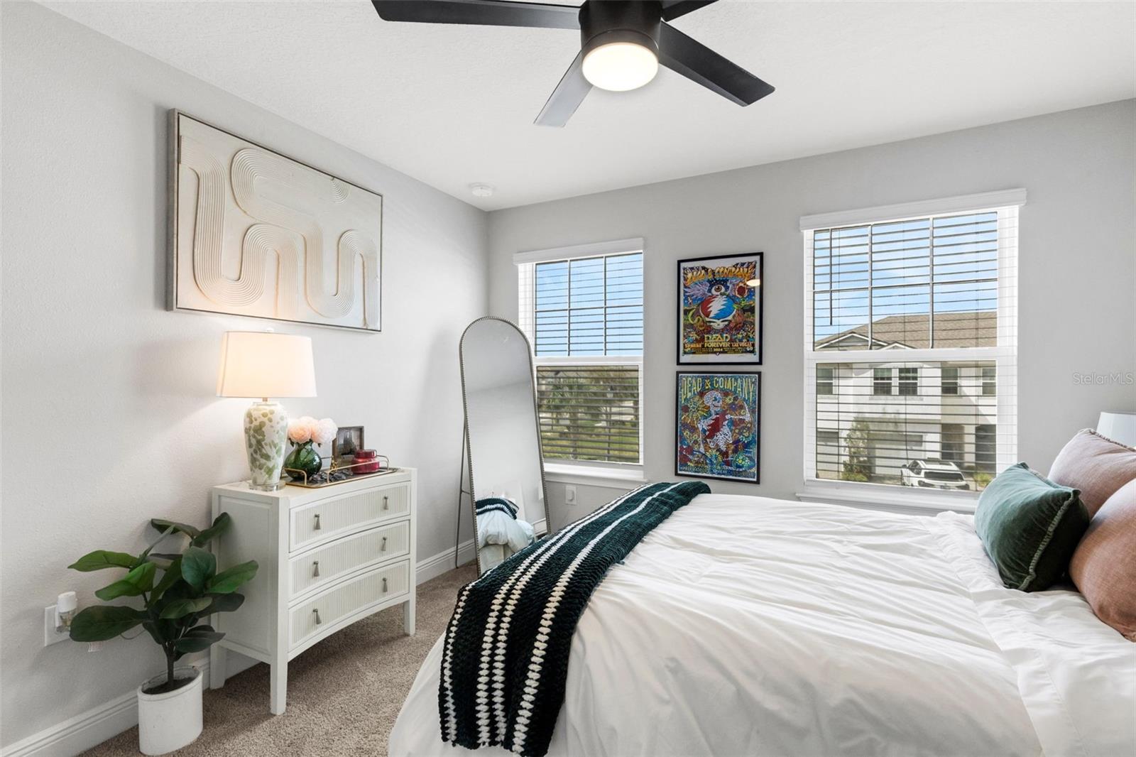 Image 18 of 74 For 19298 Blue Pond Drive