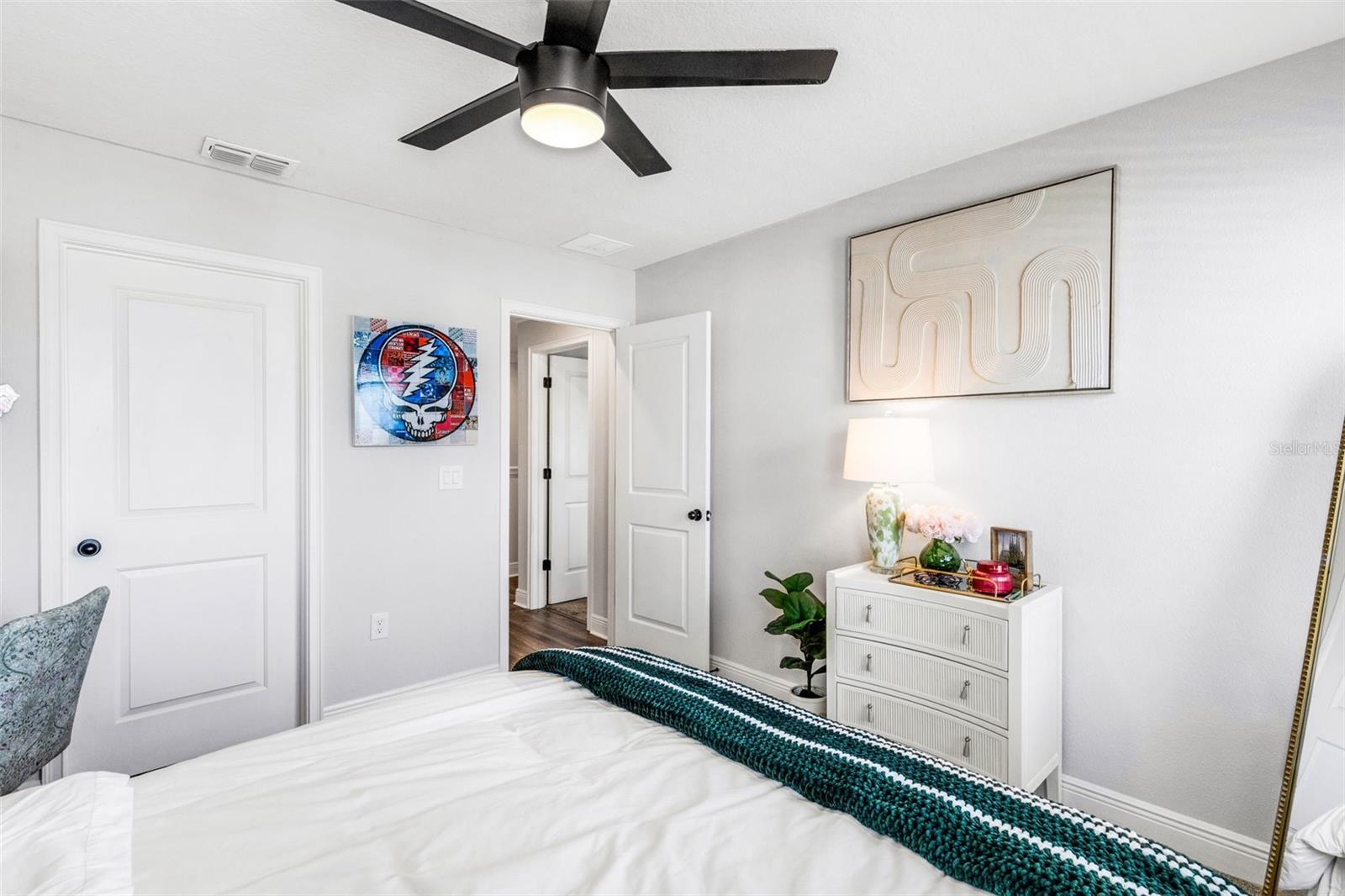 Image 19 of 74 For 19298 Blue Pond Drive