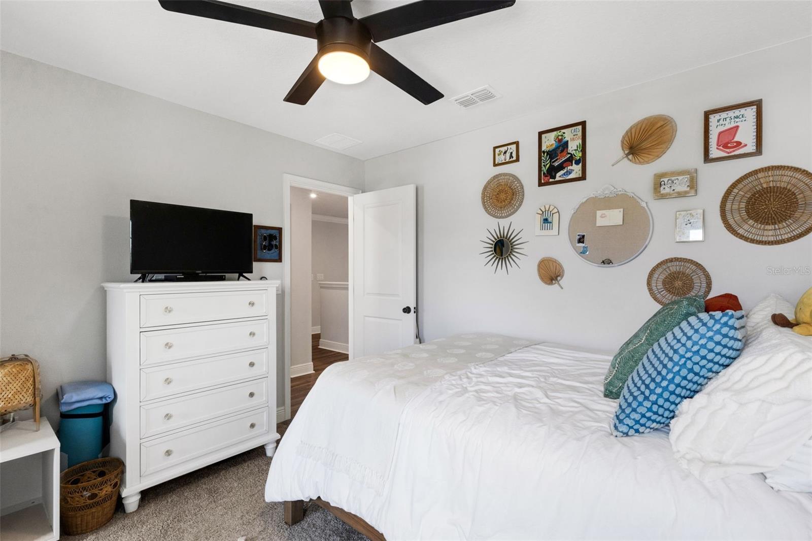 Image 23 of 74 For 19298 Blue Pond Drive