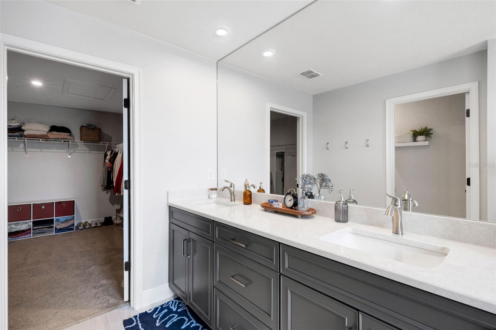 Image 28 of 74 For 19298 Blue Pond Drive