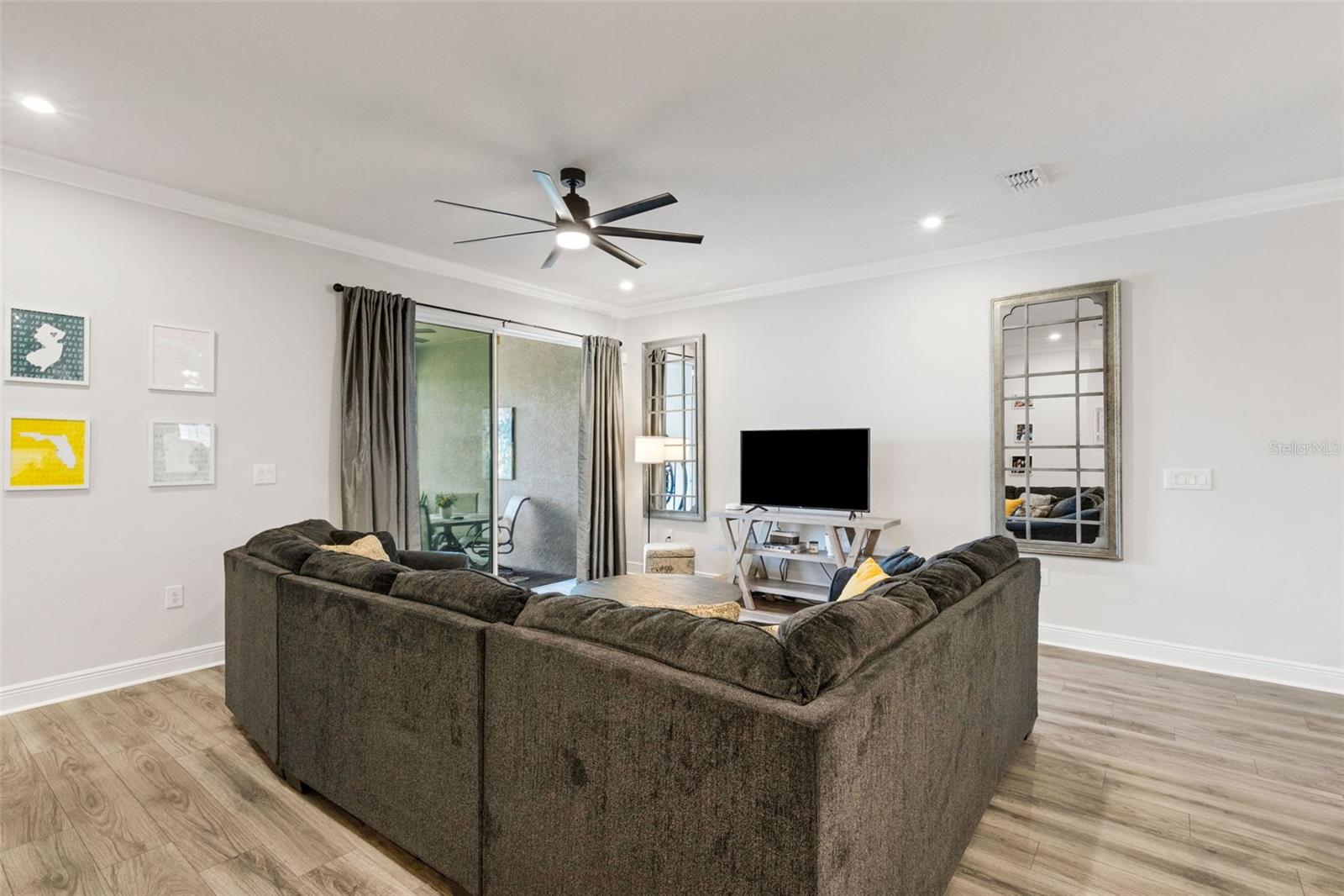 Image 56 of 74 For 19298 Blue Pond Drive