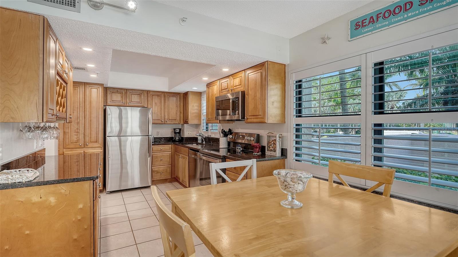 Image 21 of 45 For 1001 Benjamin Franklin Drive 110